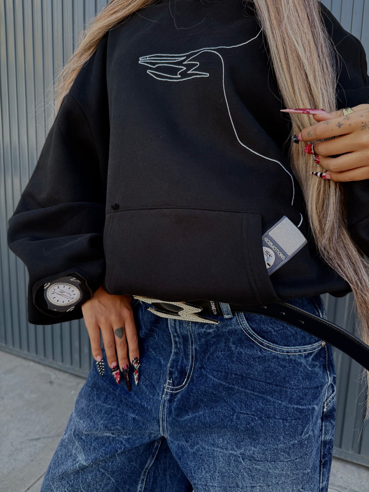 UNCOOL HOODIE BLACK