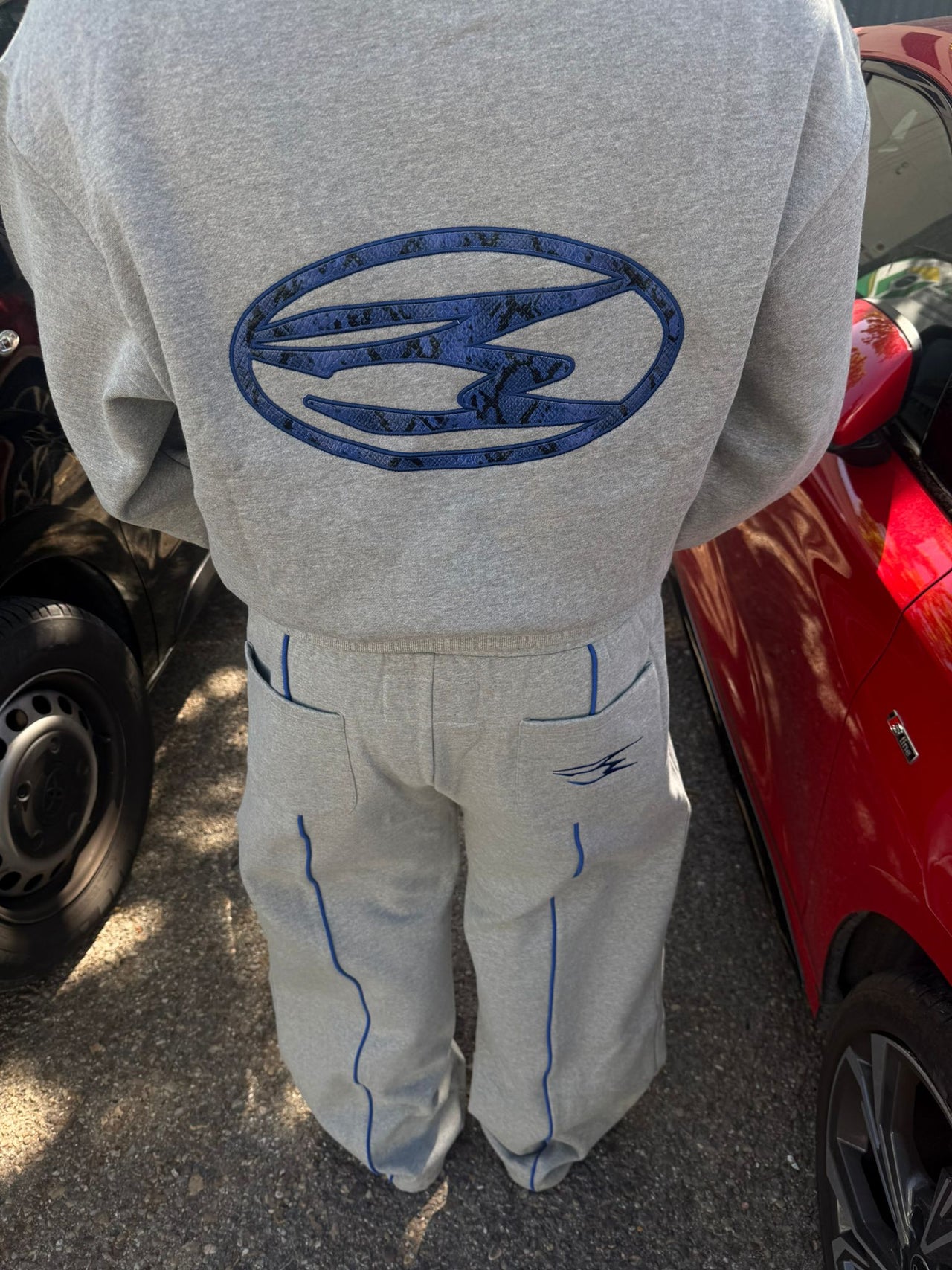 CORE HOODIE GREY